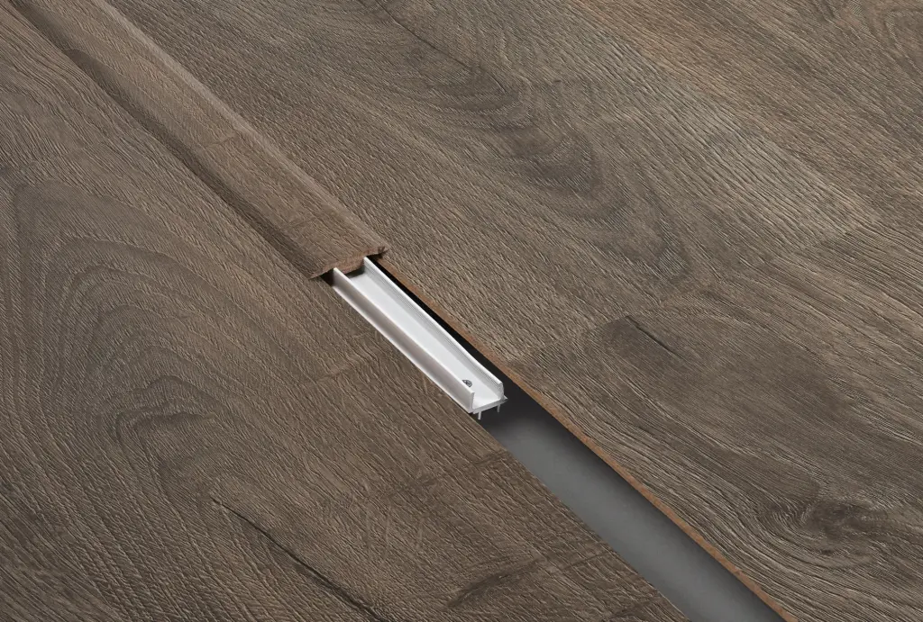 [BERR33491] BerryAlloc Profiel Verbinding epic brown  (2400 mm)