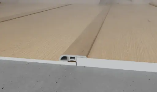 EasyFloors EndCap WPC Venera